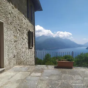 Casa Ginevra , Plesio Italien